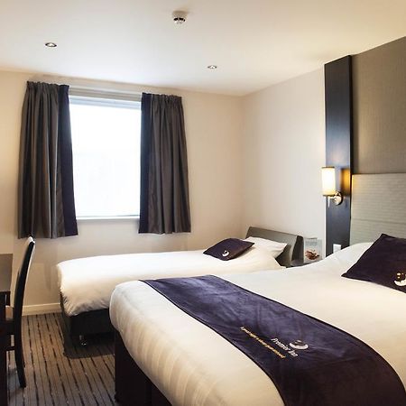Premier Inn Nottingham City Exterior photo
