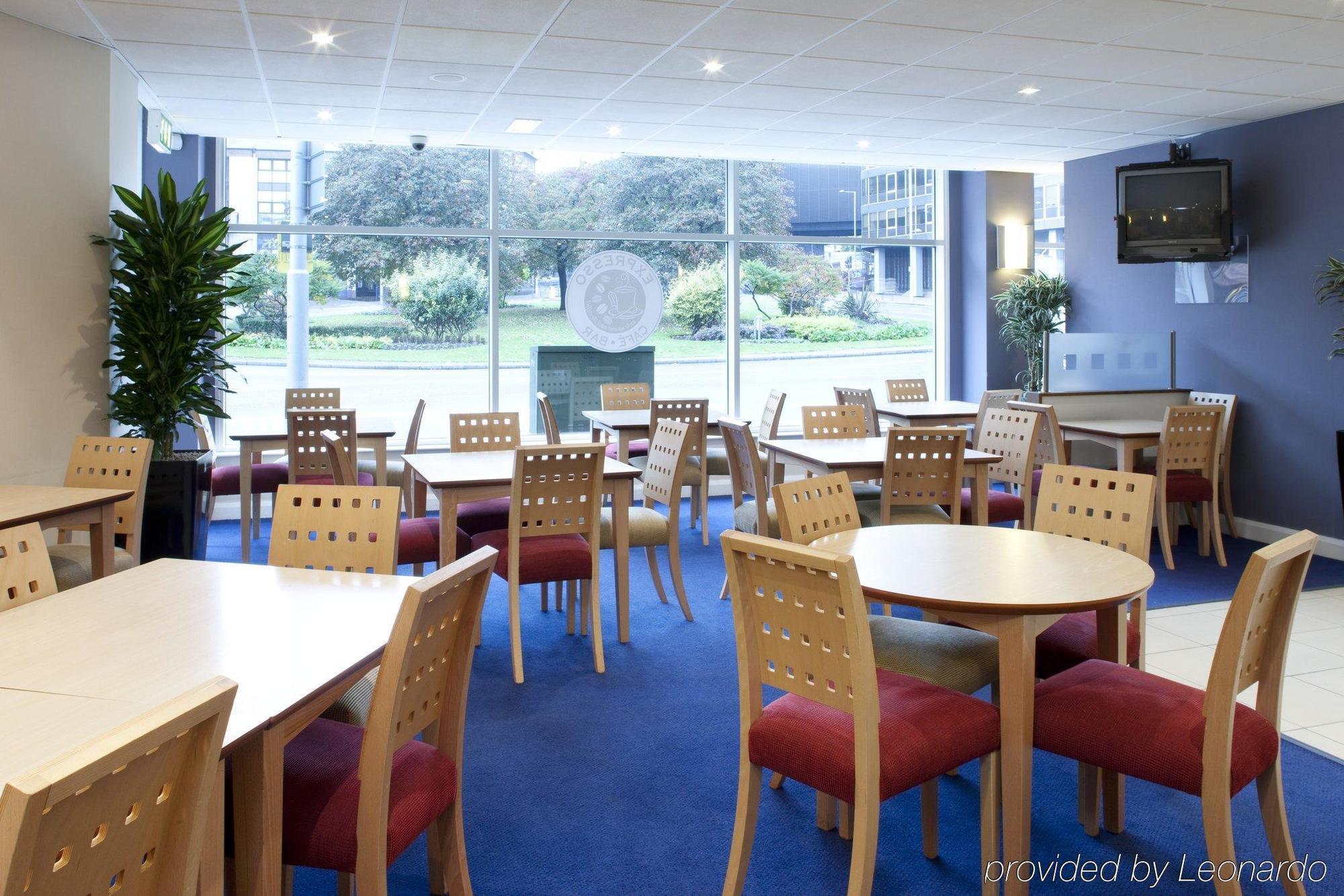 Premier Inn Nottingham City Exterior photo