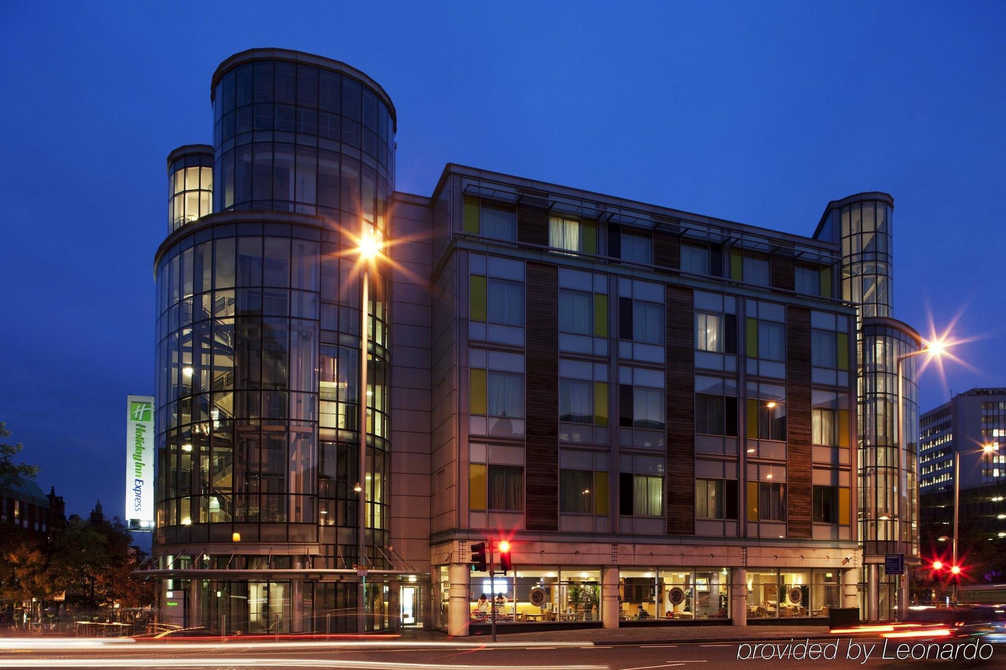 Premier Inn Nottingham City Exterior photo