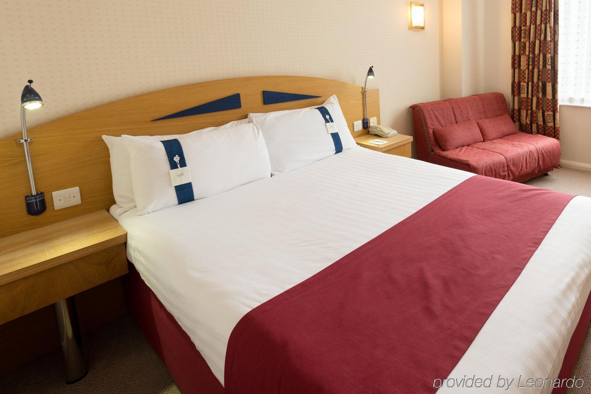 Premier Inn Nottingham City Exterior photo