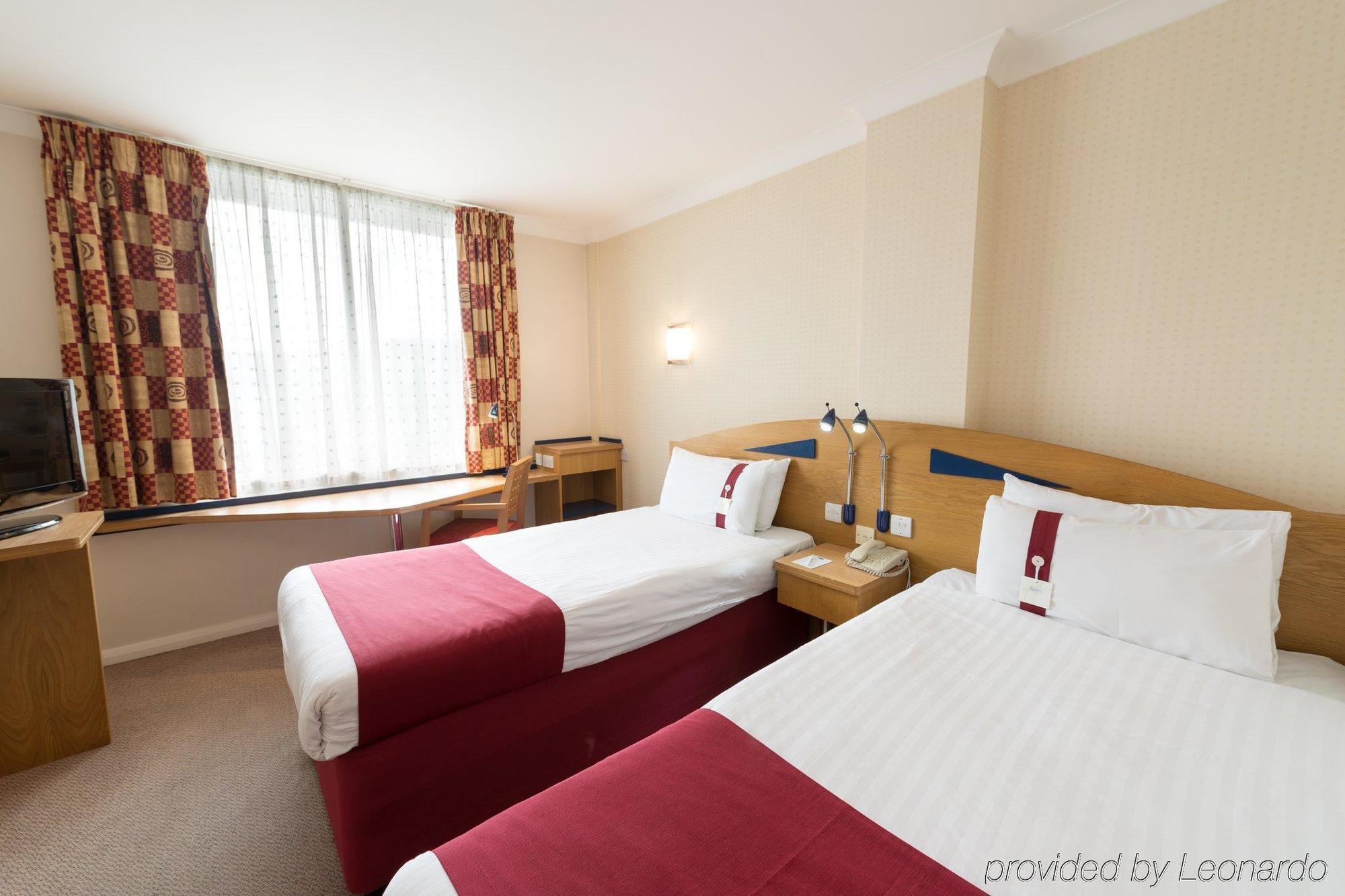 Premier Inn Nottingham City Exterior photo