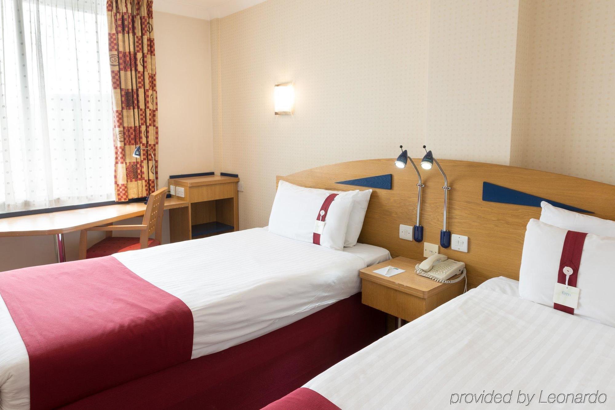 Premier Inn Nottingham City Exterior photo