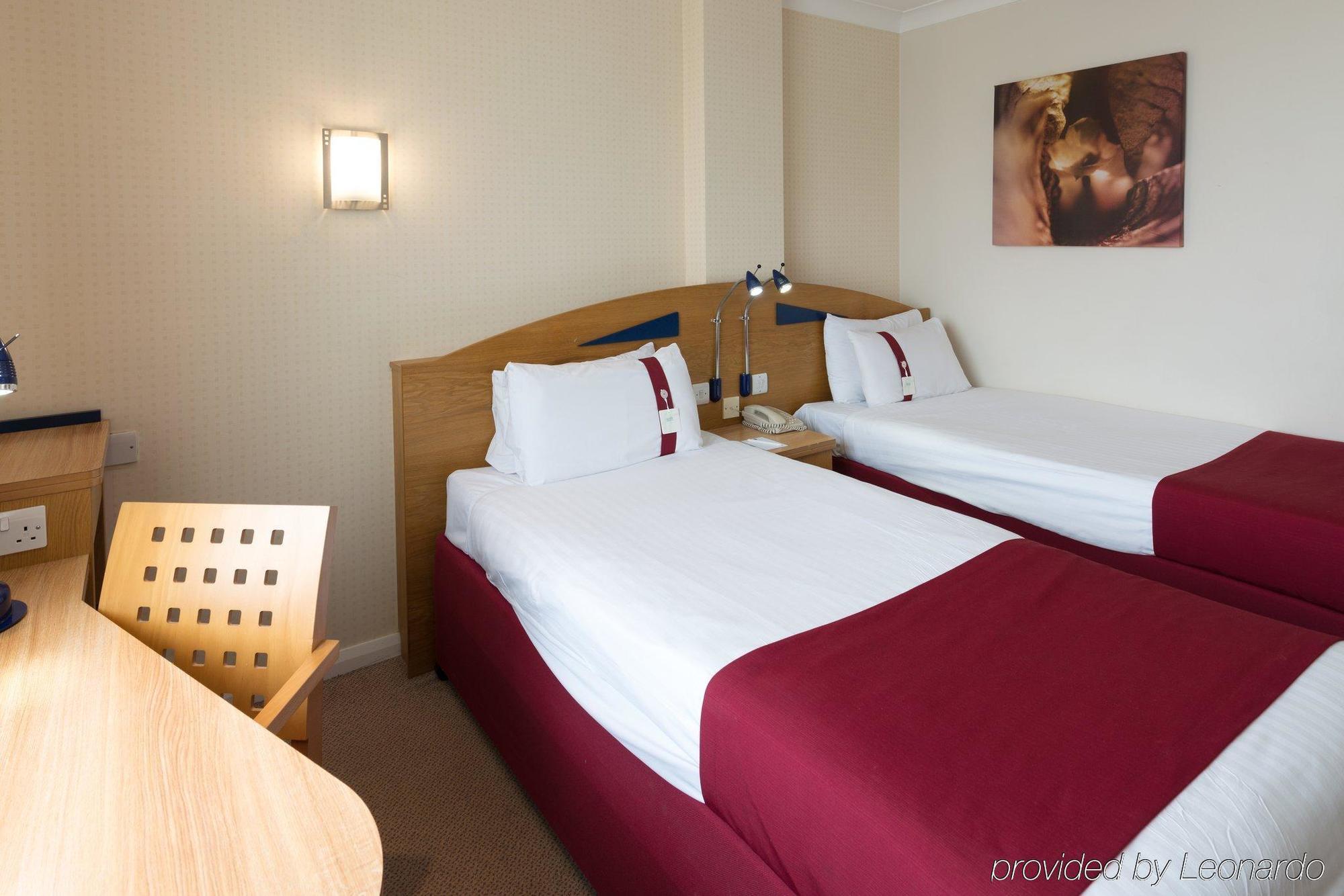 Premier Inn Nottingham City Exterior photo