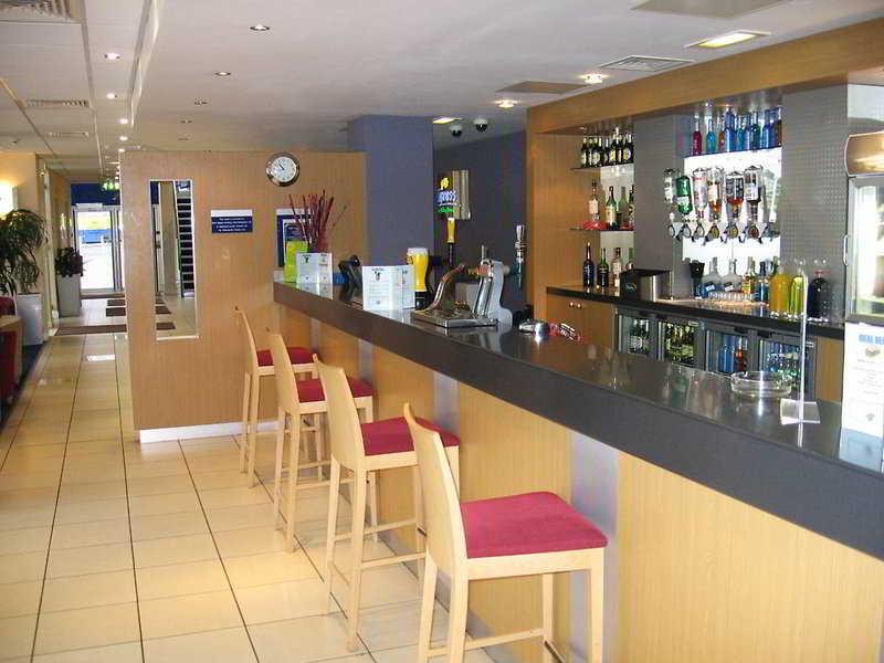 Premier Inn Nottingham City Exterior photo