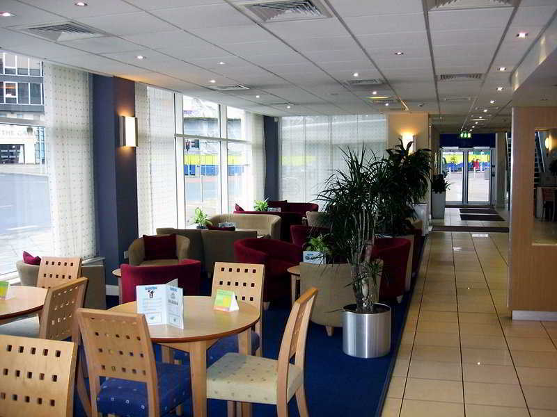 Premier Inn Nottingham City Exterior photo