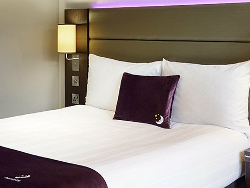 Premier Inn Nottingham City Exterior photo